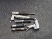 VARIETY OF SMALL AIR TOOLS in Batavia, Illinois