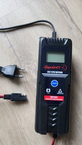 Car / Motorcycle Battery Charger in Wiesbaden, GE