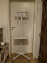 Bontec mobile tv stand on wheels in Stuttgart, GE