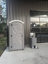 Portable bathroom rentals in Kingwood, Texas
