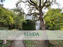 Live in a Castle! In the heart of Stuttgart – 15 Min to Kelly, 25 Min to Robinson! in Stuttgart, GE