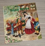 Vintage 1989 Snow White and the Seven Dwarfs Read-A-Tale Hard Cover Book in Joliet, Illinois