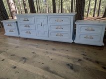 Huge Oak Thomasville Dresser & Nightstands 3pc Bedroom Set Solid Wood Light Blue Satin New in Houston, Texas