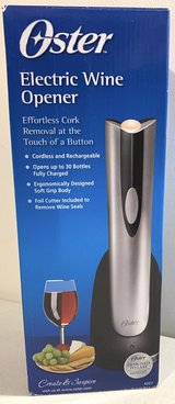 New! Oster 4207 Electric Wine Bottle Opener w/ Foil Cutter in Bolingbrook, Illinois