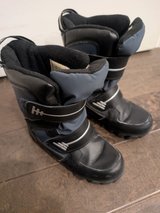 Boys snow boots (size 5) in Plainfield, Illinois