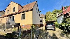 Charming 4-Room House with Balcony in Wiesbaden-Bierstadt in Wiesbaden, GE