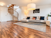 CITY LIVING! Large 3 bd apt. in the heart of Stuttgart S.HA.18.961 in Stuttgart, GE