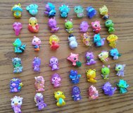 HUIGE Lot of 42 Hatchimals Surprise Colleggtibles Mini Toy Figures in Oswego, Illinois