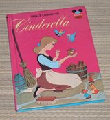 Vintage 1974 Cinderella Hard Cover Book Disney's Wonderful World of Reading. in Oswego, Illinois