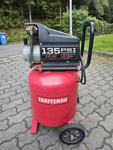 Craftsman 10-Gallon Air Compressor - 135 PSI - Works Great + Hose in Hohenfels, Germany