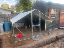 10x13 enclosed w/door in Alamogordo, New Mexico