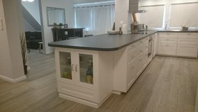 Between houses? Furnished apartment, car included, storage on request (Kaiserslautern) in Ramstein, Germany