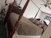 Queen bed in Alamogordo, New Mexico
