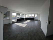 Modernes Apartment (Penthouse) am Marktplatz mit 102 qm und großem Balkon in Ramstein, Germany