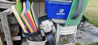 Edging chairs surf board totes in Camp Lejeune, North Carolina