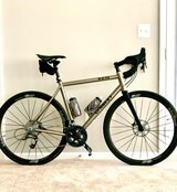 Lynskey Titanium R270 Road Bike - size M/L (56cm) in Wiesbaden, GE