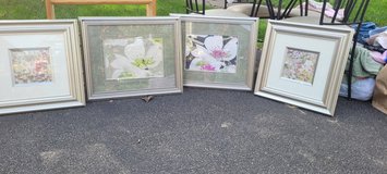 Framed wall art in Bolingbrook, Illinois