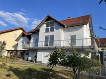 Bright apartment in a house with a 2-story unit and a nice view in a quiet location with fresh air in Ramstein, Germany