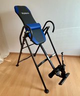 YOLEO INVERSION TABLE – LIKE NEW, FOLDABLE, FULLY FUNCTIONAL in Stuttgart, GE