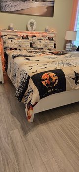 3 peace halloween comforter in The Woodlands, Texas