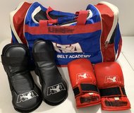 ATA Martial Arts Youth Sparring YL Gloves - Sz 7 Boots & Bonus eq Bag - Karate TaeKwonDo in Naperville, Illinois