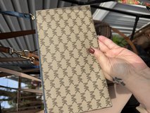 Wristlet Michael kors in Chicago, Illinois