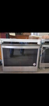 Whirlpool electric oven in Alamogordo, New Mexico