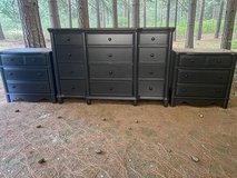 Huge Hamilton Dresser & Nightstands 3pc Bedroom Set Solid Wood Muted Black Satin New in Kingwood, Texas