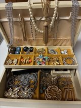 Sarah Coventry jewelry collection 35pc w/case in Warner Robins, Georgia