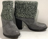 Size 9 Muk Luks Knit Cuff Ankle Boots / Booties - gray Women's 3.5" Heels *EUC* in Joliet, Illinois