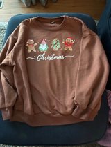 Cute XS Holiday Sweatshirt in Aurora, Illinois