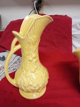 McCoy bud vase in Alamogordo, New Mexico