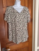 Style & Co XL Animal Print Short Sleeve Top in Glendale Heights, Illinois