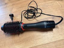 Revlon Hot Air Brush – Good Condition in Ramstein, Germany
