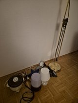 Reiskocher and Lampe (rice cooker and lamps) in Wiesbaden, GE