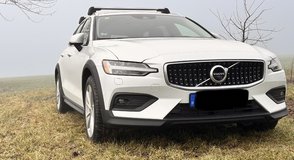 2022 Volvo V60 Cross Country T5 AWD | U.S. Specs in Wiesbaden, GE