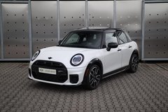 2027 MINI Cooper S 4-Door JCW Trim in Ramstein, Germany