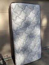 Twin Mattress Hampton & Rhodes Perfect Condition in Houston, Texas