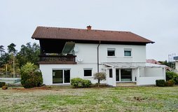 LANDSTUHL ATZEL LIGHT BRIGHT 140 QM APARTMENT in Ramstein, Germany