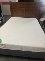 Queen size bed in Alamogordo, New Mexico