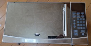 Oster Microwave in Okinawa, Japan