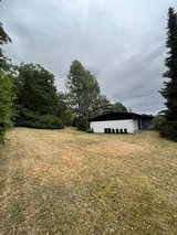 Quiet house with large backyard on the edge of the forest 30 min from Panzer in Stuttgart, GE
