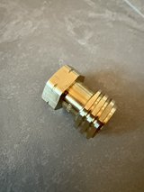 adapter for American grill in Wiesbaden, GE