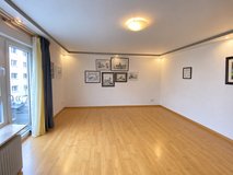 by Jess: 3 BR apartment in central Mainz in Wiesbaden, GE