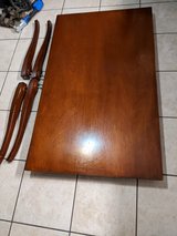 Dining room table and Chairs in Alamogordo, New Mexico