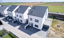 Luxury semi-detached house / 171m² (1,851 sq ft) New building second occupancy in Wiesbaden, GE