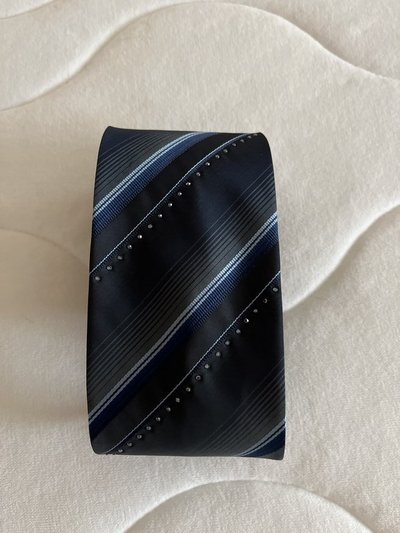 Man tie with stripes and blue crystals pattern in Ramstein