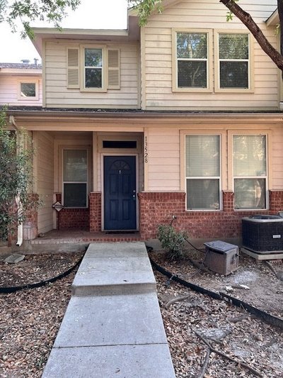 3 bdrm with 2 car garage townhome in REmilitary