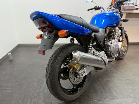 HONDA CB400SF VTEC REVO | Motorcycles for sale on Okinawa bookoo!