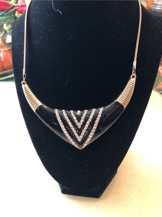 black enamel look necklace in St. Charles